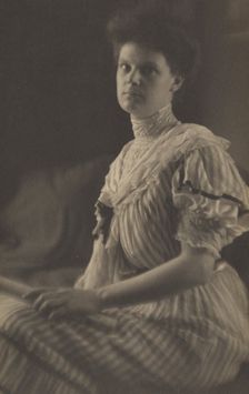 Portrait of a woman, 1900. Creator: Joseph Turner Keiley