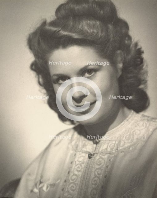 Portrait of a woman, 1948. Creator: Gunther Krampf.