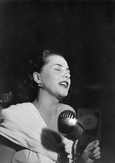 Portrait of Ann Hathaway, Café Society (Downtown), New York, N.Y., 1946. Creator: William Paul Gottlieb