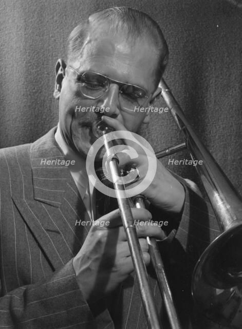 Portrait of Bill Harris, William P. Gottlieb's home (table tennis room), N.Y., ca. Apr. 1947. Creator: William Paul Gottlieb.