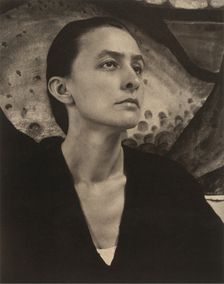 Portrait of Georgia O'Keeffe (1887-1986) , 1918