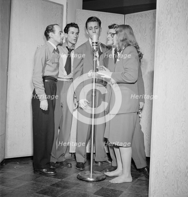 Portrait of Dave Lambert, Jerry Duane, Wayne Howard, Jerry Packer, and Margaret Dale, N.Y., 1947. Creator: William Paul Gottlieb.