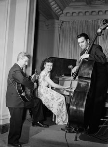 Portrait of Dardanelle, Joe Sinacore, and Bert Nazer, Sheraton Hotel, Satire Room(?), N.Y., 1946. Creator: William Paul Gottlieb