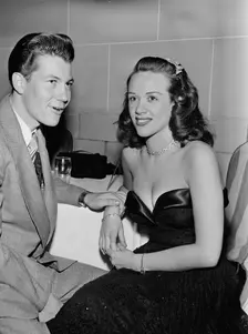Portrait of Fran Warren and Gene Williams, Hotel Pennsylvania(?), New York, N.Y., ca. Oct. 1947. Creator: William Paul Gottlieb