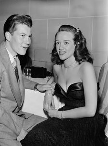 Portrait of Fran Warren and Gene Williams, Hotel Pennsylvania(?), New York, N.Y., ca. Oct. 1947. Creator: William Paul Gottlieb