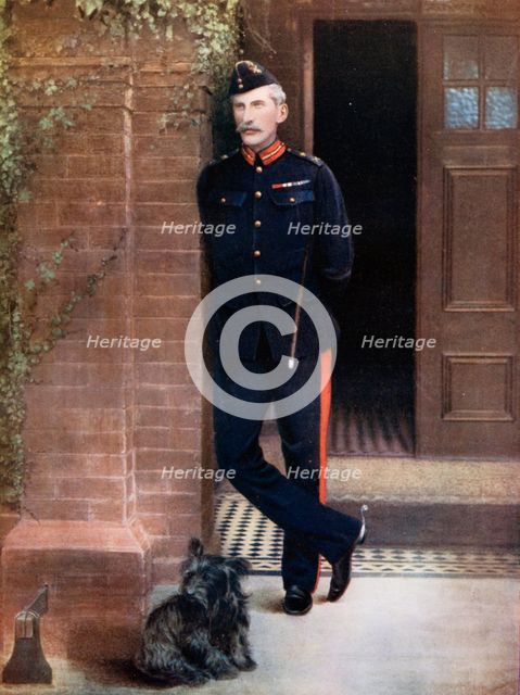 Portrait of Lieutenant-General HJT Hildyard, CB, 1900. Creator: Knight.