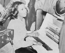 Portrait of Mary Lou Williams, Howard Theater, Washington, D.C., 1938. Creator: William Paul Gottlieb