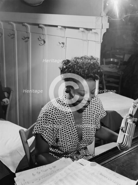 Portrait of Mary Lou Williams, New York, N.Y., ca. 1946. Creator: William Paul Gottlieb.