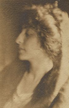 Portrait of Mercedes de Cordoba, 1902. Creator: Joseph Turner Keiley