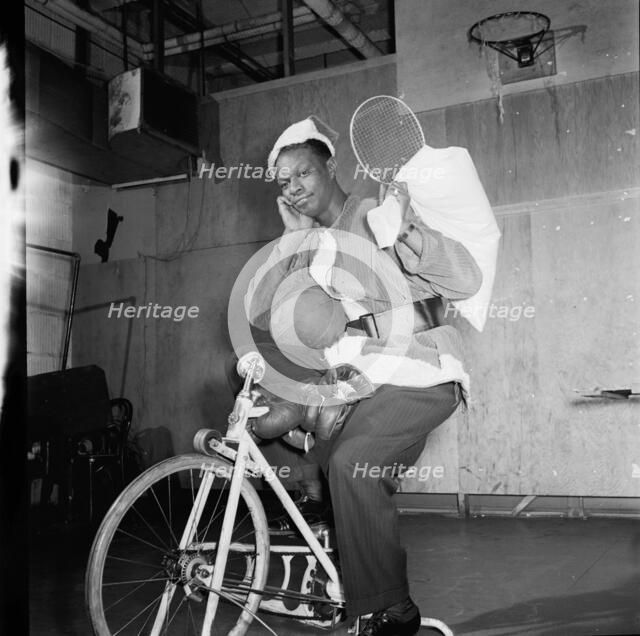 Portrait of Nat King Cole, New York, N.Y.(?), 1938. Creator: William Paul Gottlieb.