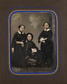 Portrait of Sisters Ekaterina Mikhaylovna, Maria Mikhaylovna und Julia Mikhaylovna Pashkov