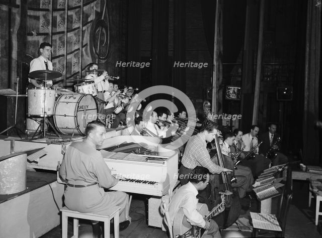 Portrait of Stan Kenton, Laurindo Almeida, Eddie Safranski, Bob Cooper...Richmond, Va.(?),1947 or 48 Creator: William Paul Gottlieb.