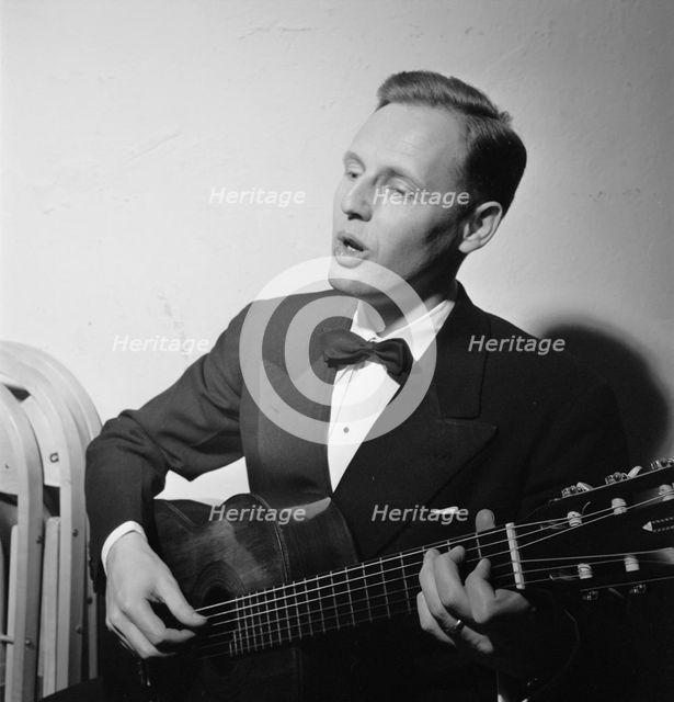 Portrait of Richard Dyer-Bennet, Village Vanguard(?), New York, N.Y., ca. Mar. 1947. Creator: William Paul Gottlieb.