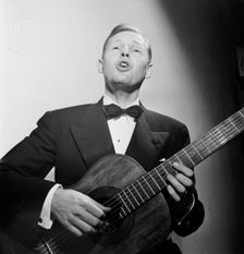 Portrait of Richard Dyer-Bennet, Village Vanguard(?), New York, N.Y., ca. Mar. 1947. Creator: William Paul Gottlieb