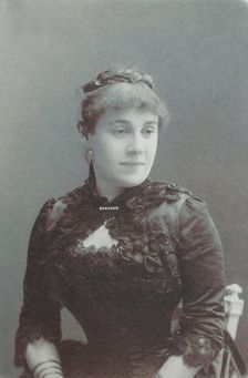 Portrait of the opera singer Anna Alexandrovna Bichurina (1853-1888) , 1886