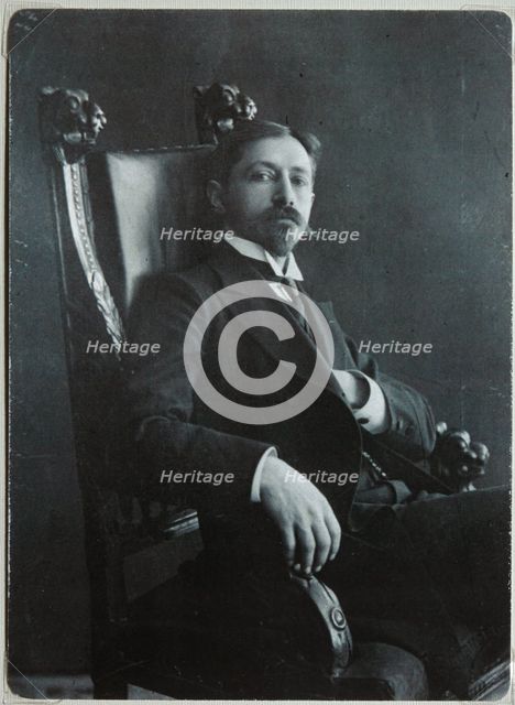 Portrait of the author Ivan A. Bunin (1870-1953), 1909. Artist: Zdobnov, Dmitri Spiridonovich (End of 19th cen.)