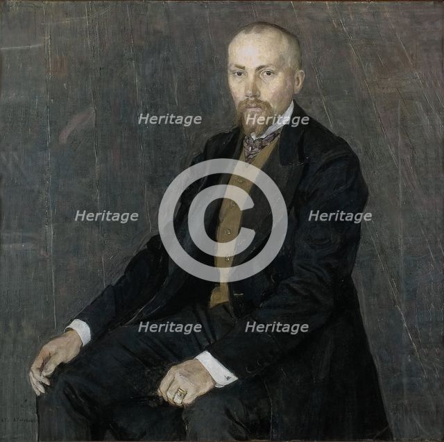 Portrait of the artist Nicholas Roerich (1874-1947), 1907. Artist: Golovin, Alexander Yakovlevich (1863-1930)