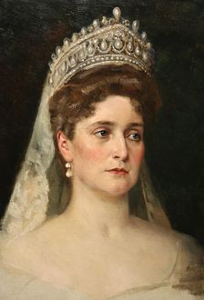 Portrait of the Empress Alexandra Feodorovna 1907. Artist: Nikolai Bodarevsky