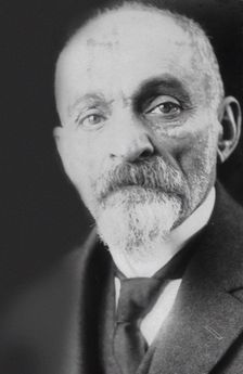 Portrait of the philosopher Lev Shestov (1866-1938), 1920s