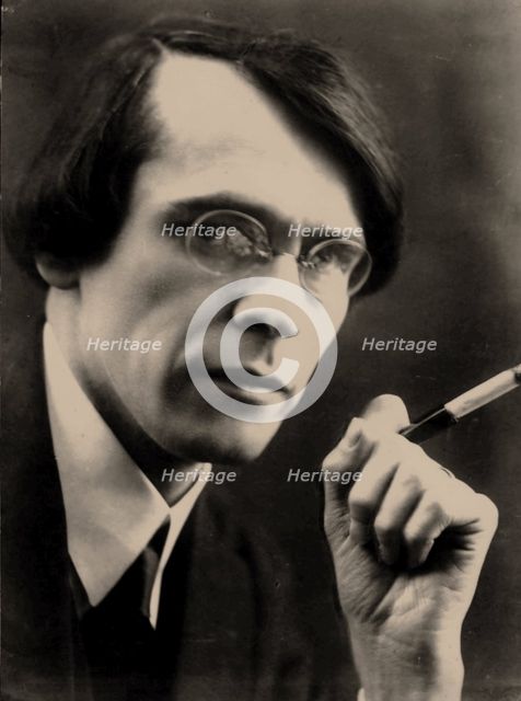 Portrait of the Poet Vladislav Khodasevich (1886-1939), End 1920s.