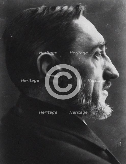 Portrait of the writer Ivan Sergeyevich Shmelyov (1873-1950), 1920s.