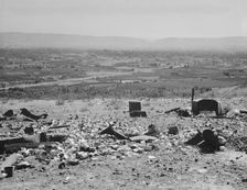 Possibly: The valley below seen from advertised "lookout point", Yakima Valley, Washington, 1939. Creator: Dorothea Lange
