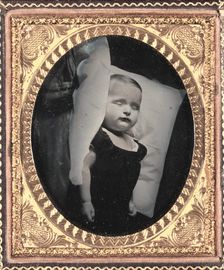 Post-Mortem on Pillow, Vertical, c. 1850. Creator: Unidentified Photographer
