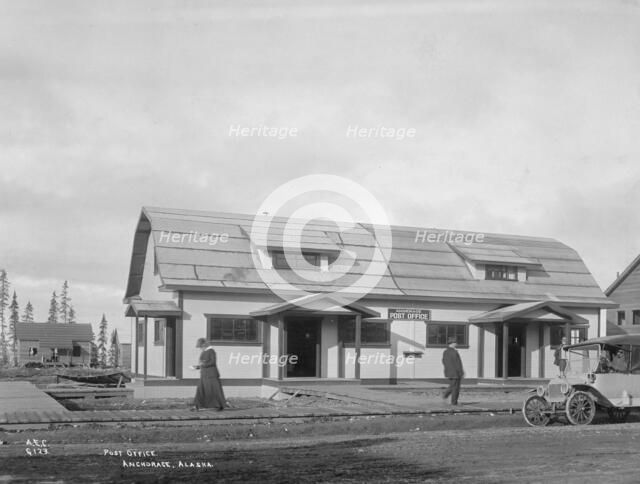 Post Office, 1915. Creator: Unknown.
