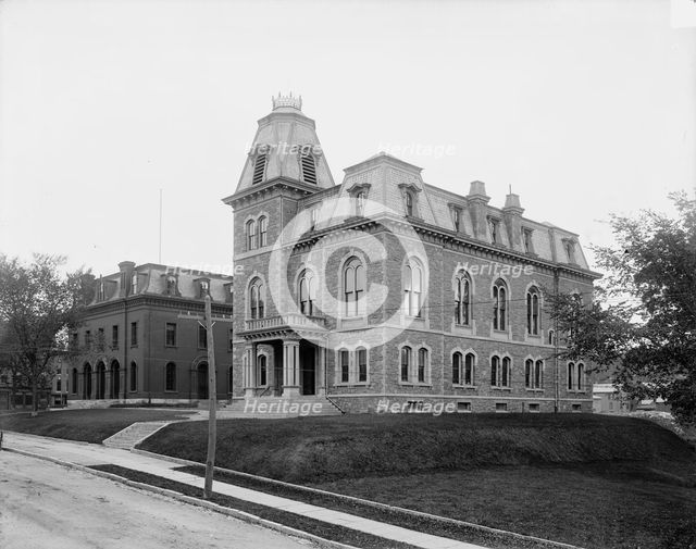 Post office and court house, Burlington, Vt., between 1900 and 1905. Creator: Unknown.