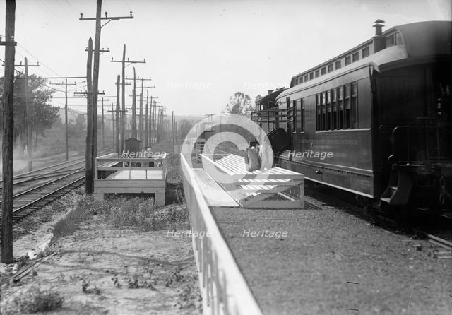 Post office Department, Hupp Auto Railway Service, 1912. Creator: Harris & Ewing.