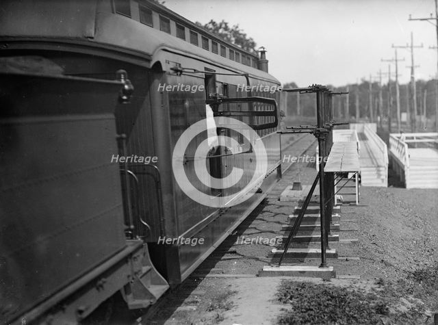 Post office Department, Hupp Auto Railway Service, 1912. Creator: Harris & Ewing.