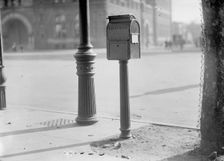 Post office Department Mail Box, 1911. Creator: Harris & Ewing