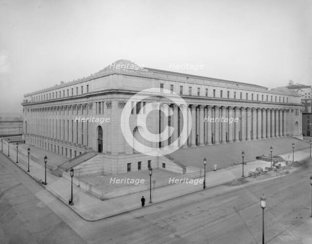 Post Office, New York City, between 1910 and 1920. Creator: Unknown.