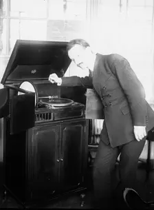 Pathe, between c1915 and c1920. Creator: Bain News Service