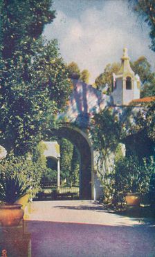 Patio of the Palace of Photography. c1935