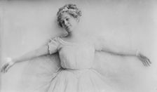 Pauline Chase, between c1910 and c1915. Creator: Bain News Service