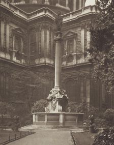 Paul's Cross. From the album: Photograph album - London, 1920s. Creator: Harry Moult