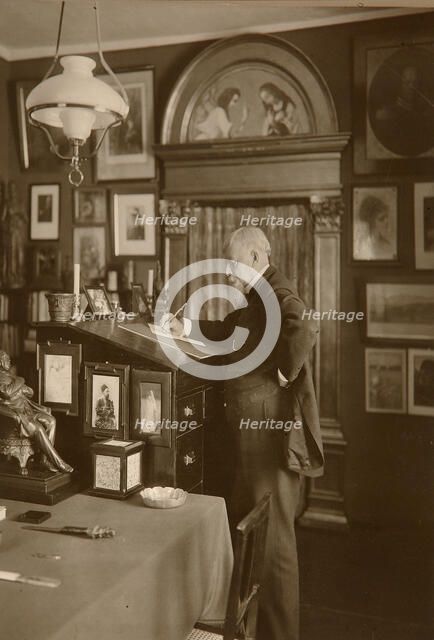 Pavel Shukovsky, Russian artist, at work, early 20th century. Artist: Unknown