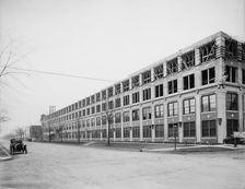 Packard [Motor Car Company] Auto Plant, Detroit, Mich., between 1900 and 1910. Creator: Unknown
