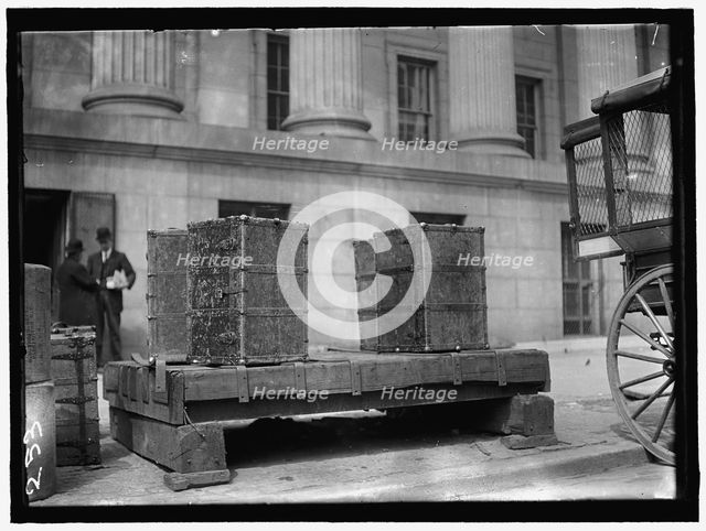 Packing Trunks, between 1909 and 1914. Creator: Harris & Ewing.