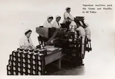 Packing, Rowntree factory, York, Yorkshire, 1938