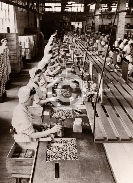 Packing Rowntree’s Smarties, 1953. Artist: Unknown