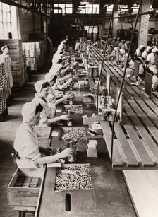 Packing Rowntree’s Smarties, 1953