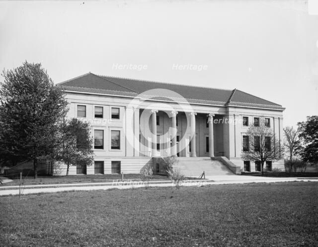 Page Hall, Ohio State University, Columbus, O[hio], c1904. Creator: Unknown.