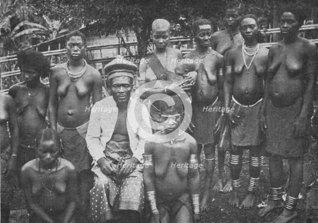 ''Pahouin et Pahouines d'Atakama; L'Ouest Africain', 1914. Creator: Unknown.