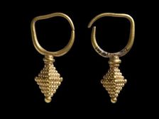 Pair of gold earrings, Parthian, c2nd century