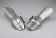 Pair of Mitten Gauntlets, Italy, c. 1480 and 19th century in 15th century style. Creator: Unknown