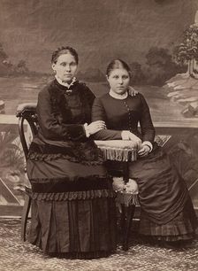 Paired photo portrait of Mamomnovs Mamakra Avdeevna and daughter Ekaterina Yakovlevna, 1890. Creator: Unknown