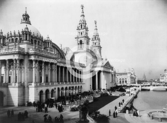 Palace of Mechanic Arts, World's Columbian Exposition, Chicago, Illinois, 1893. Creator: Frances Benjamin Johnston.