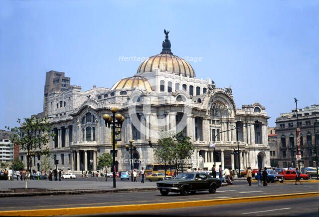 Palace of Fine Arts in Mexico City, Art Nouveau, Art Deco, work by architects Adamo Boari and com…
